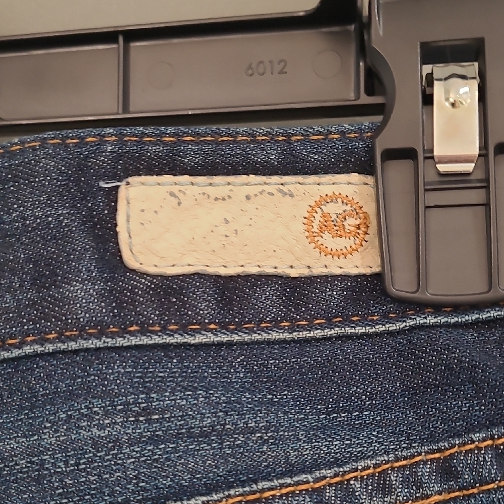 Adriano Goldschmied Tomboy Boyfriend Fit Straight-Leg Jeans - Picture 7 of 8